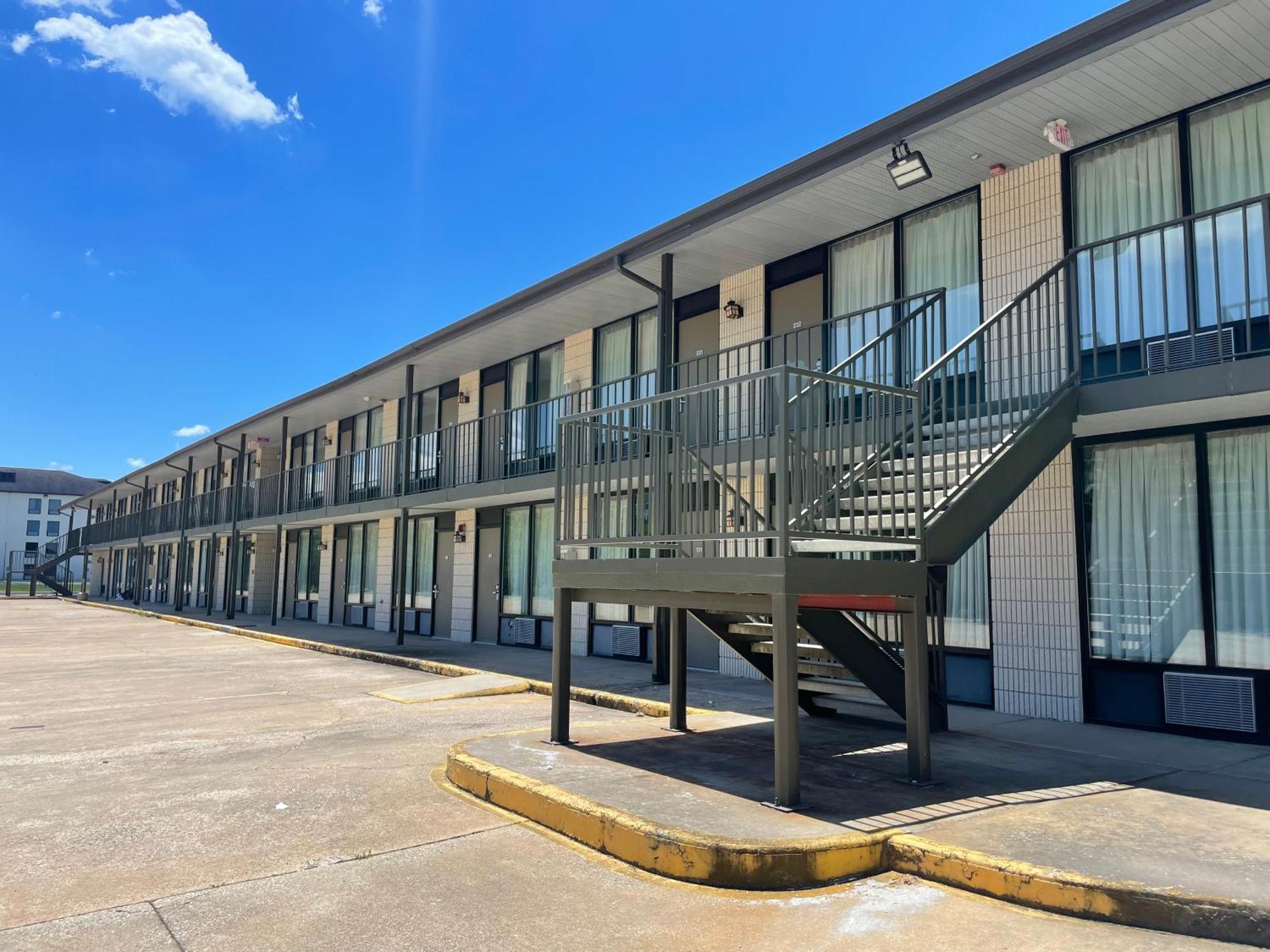 فندق Ramada By Wyndham Branson Theatre District المظهر الخارجي الصورة