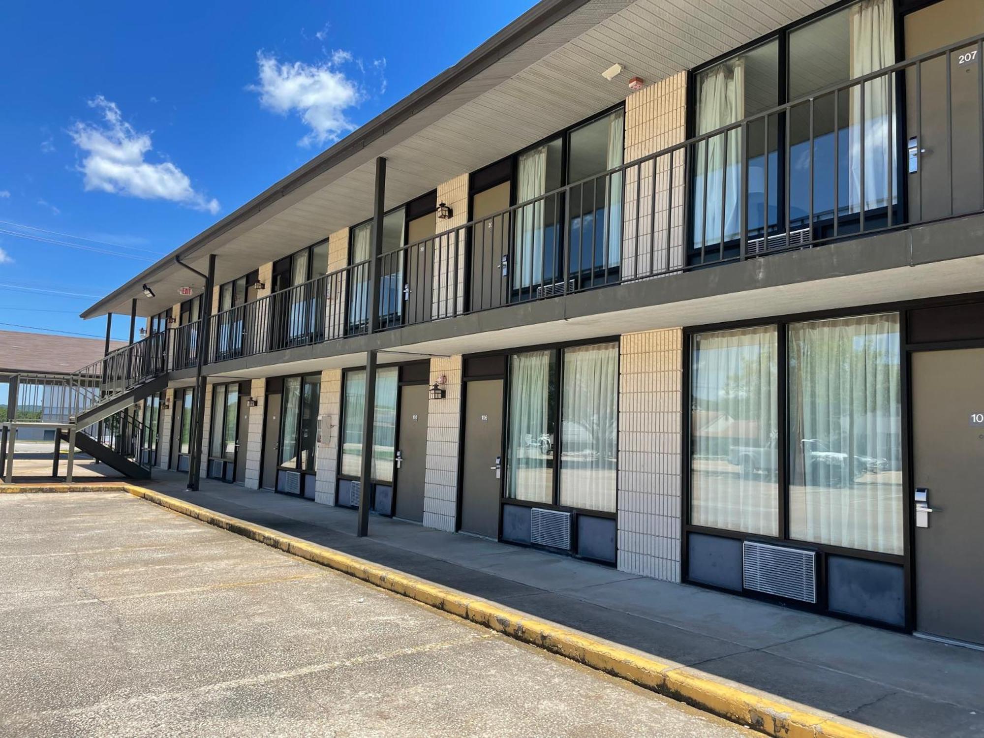 فندق Ramada By Wyndham Branson Theatre District المظهر الخارجي الصورة